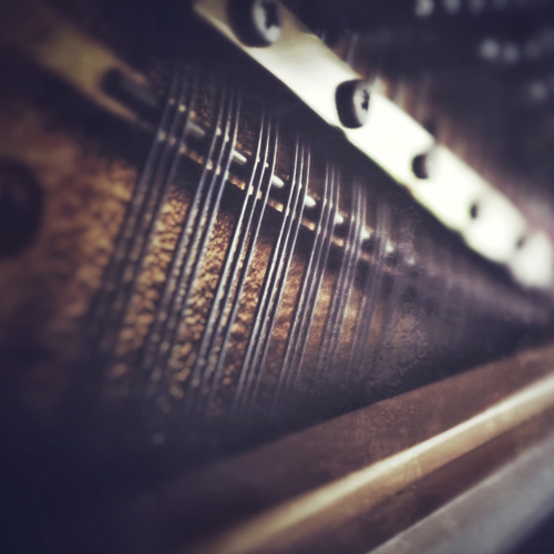 KLANG FREEZE: Air Piano