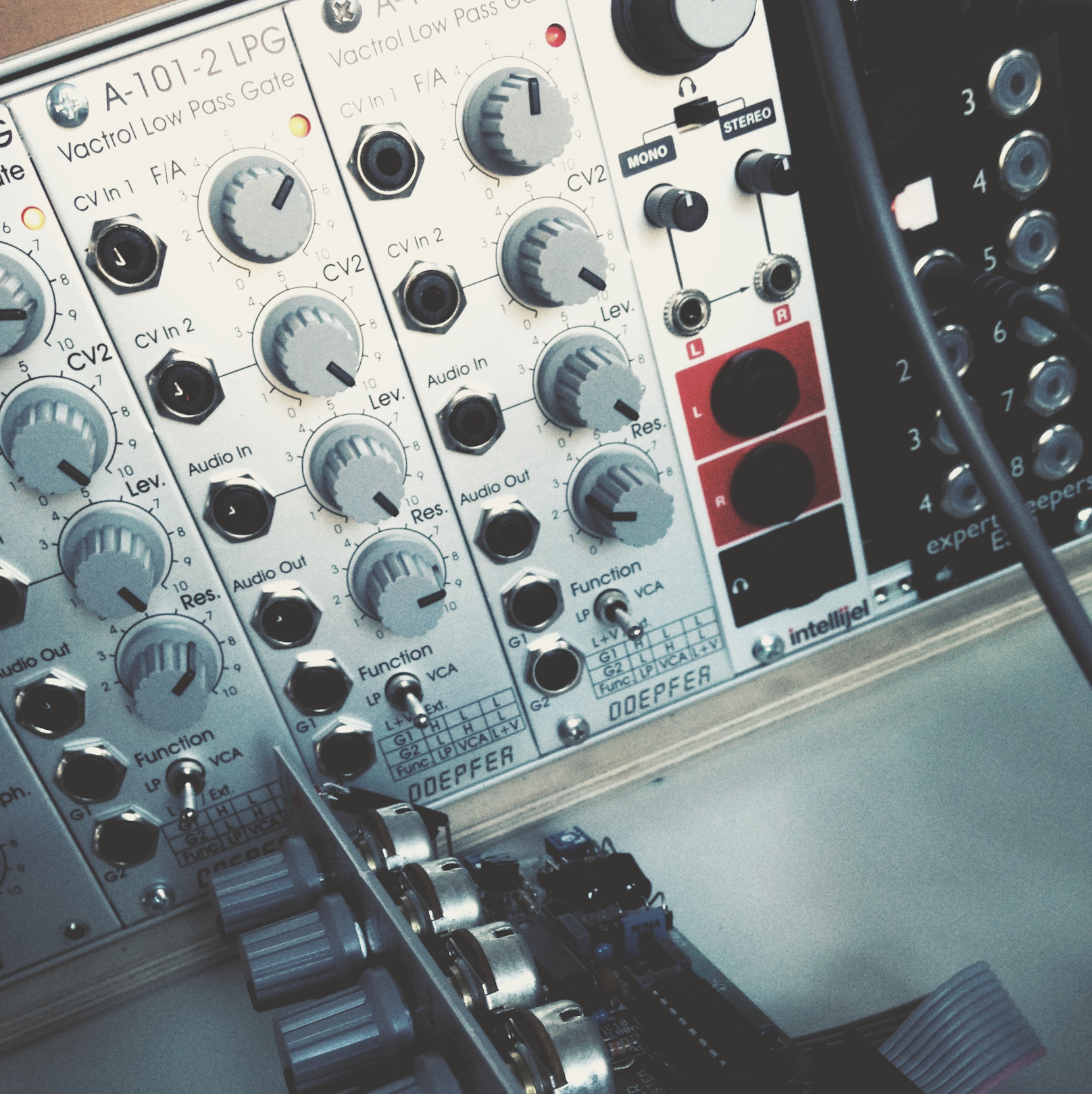 Doepfer A-101-2 Vactrol LPG Hardware Image